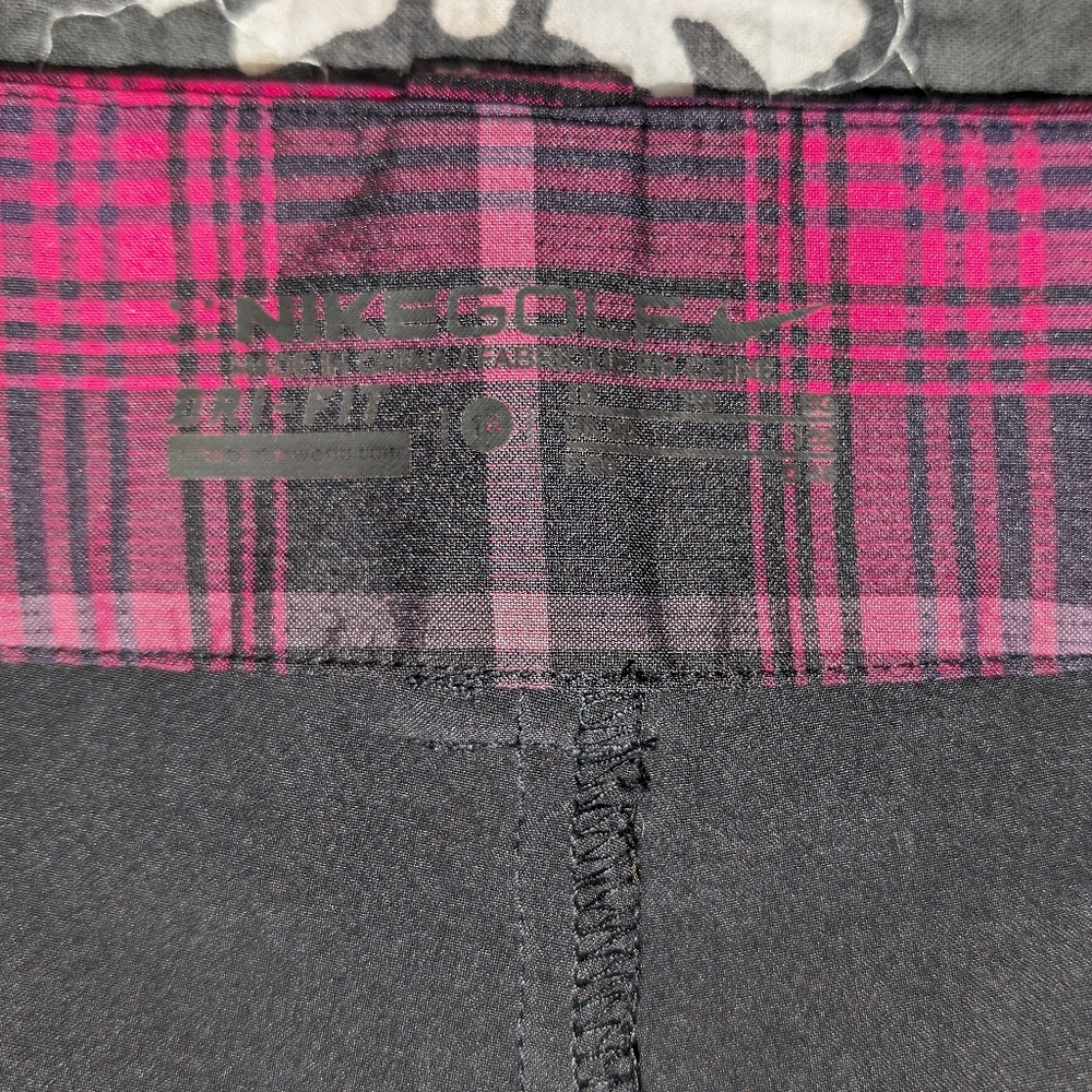 16 Nike Golf Pink & Black Plaid Skirt - Picture 2 of 3